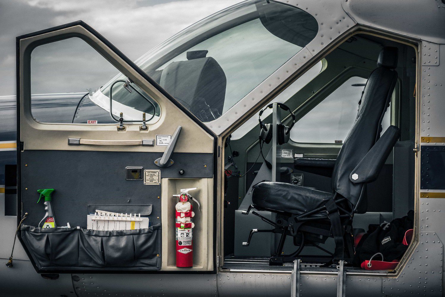 A plane opened at one end of driver seat